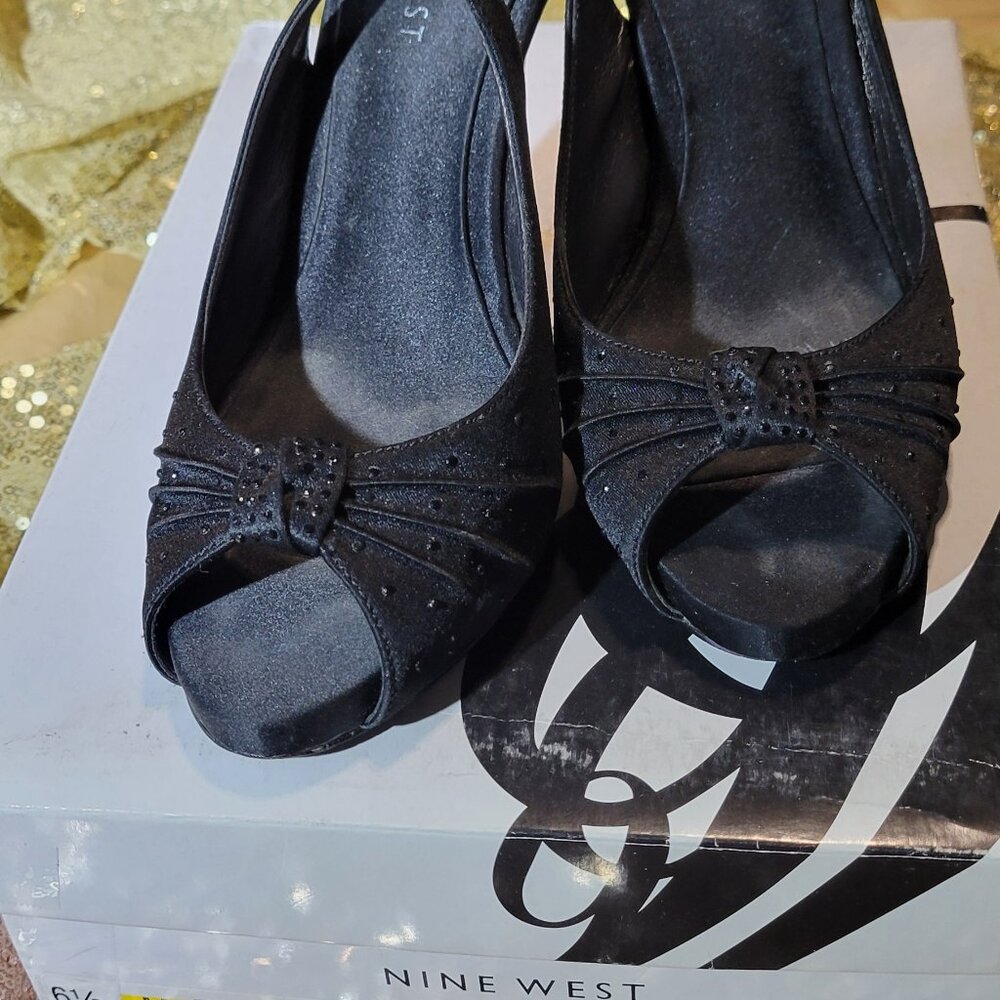 Women's Nine West black, slingback 4 inch heels w/black rhinestone in size 6.5
